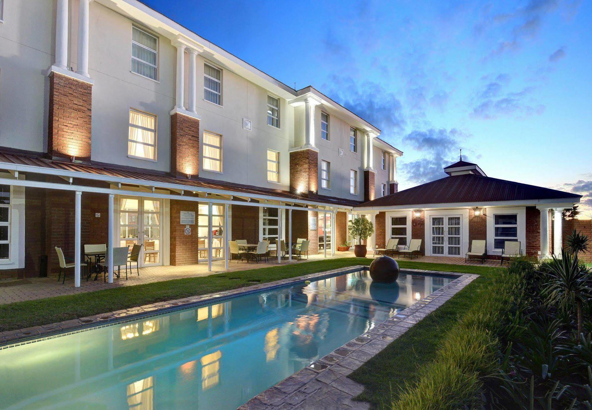 Protea Hotel By Marriott Mahikeng Mafikeng Exterior photo