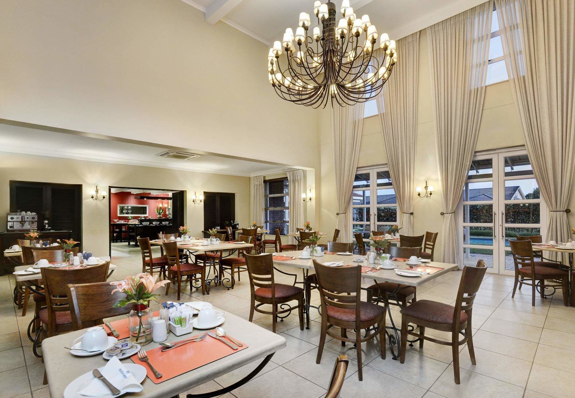 Protea Hotel By Marriott Mahikeng Mafikeng Exterior photo