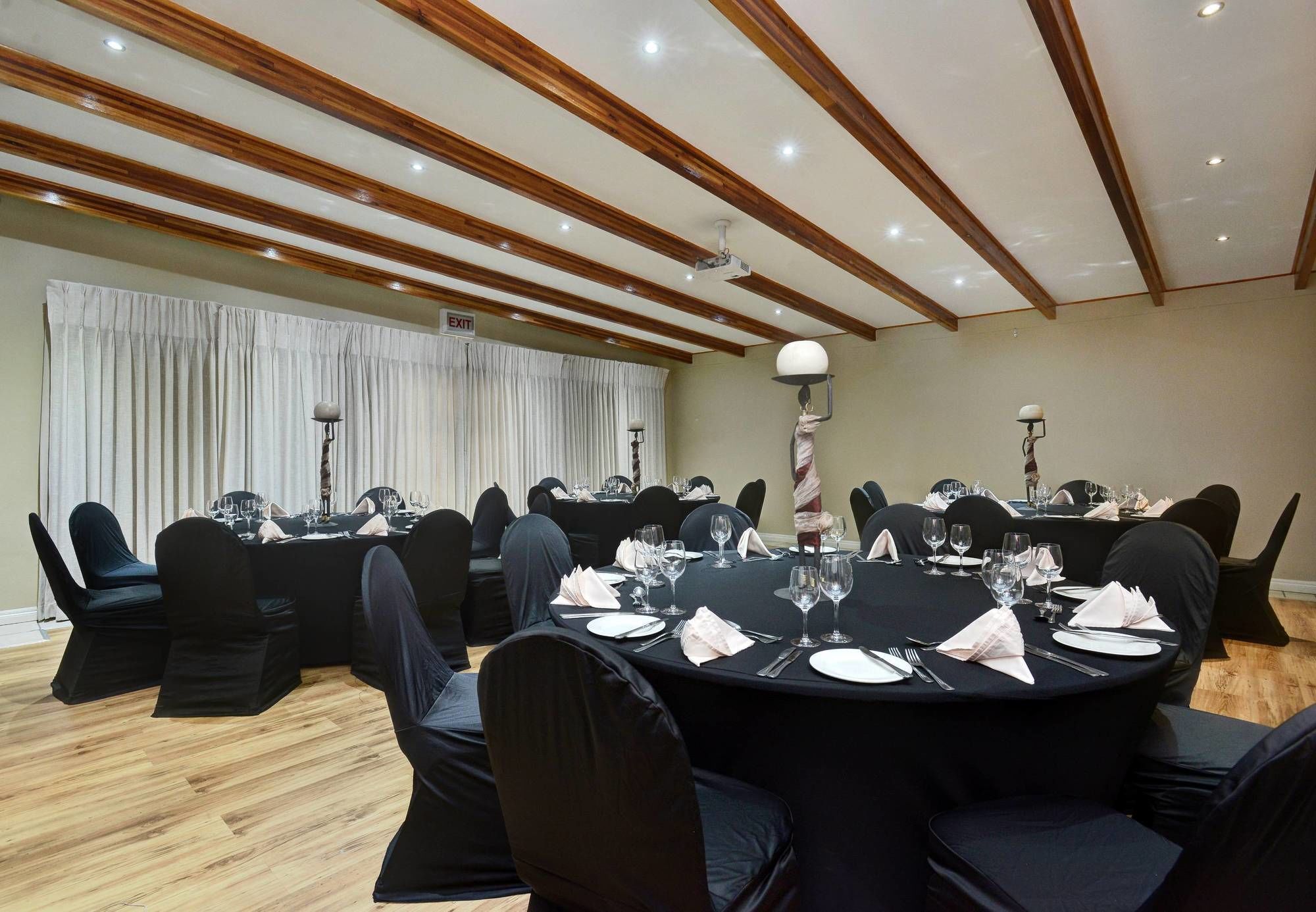 Protea Hotel By Marriott Mahikeng Mafikeng Exterior photo
